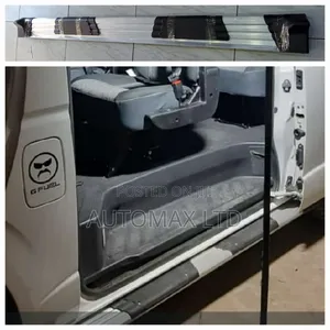 Toyota Hiace (Matatu), Universal Side Steps