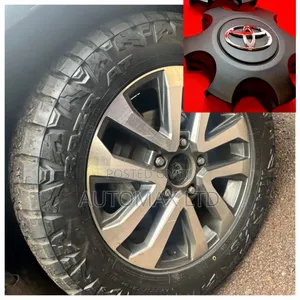 Toyota Land Cruiser Prado, J160 Series Black Wheel Hub Cover