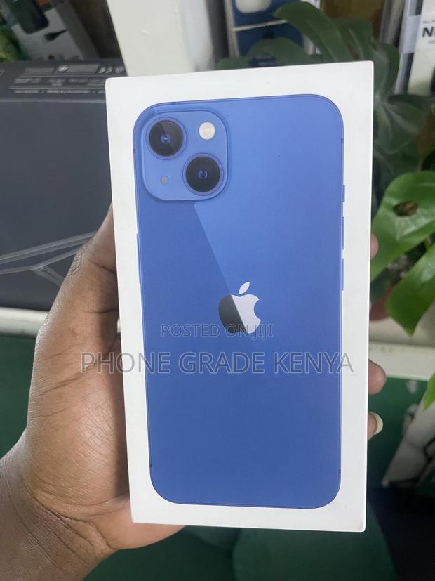 New Apple iPhone 13 128 GB Blue - thumbnail 3