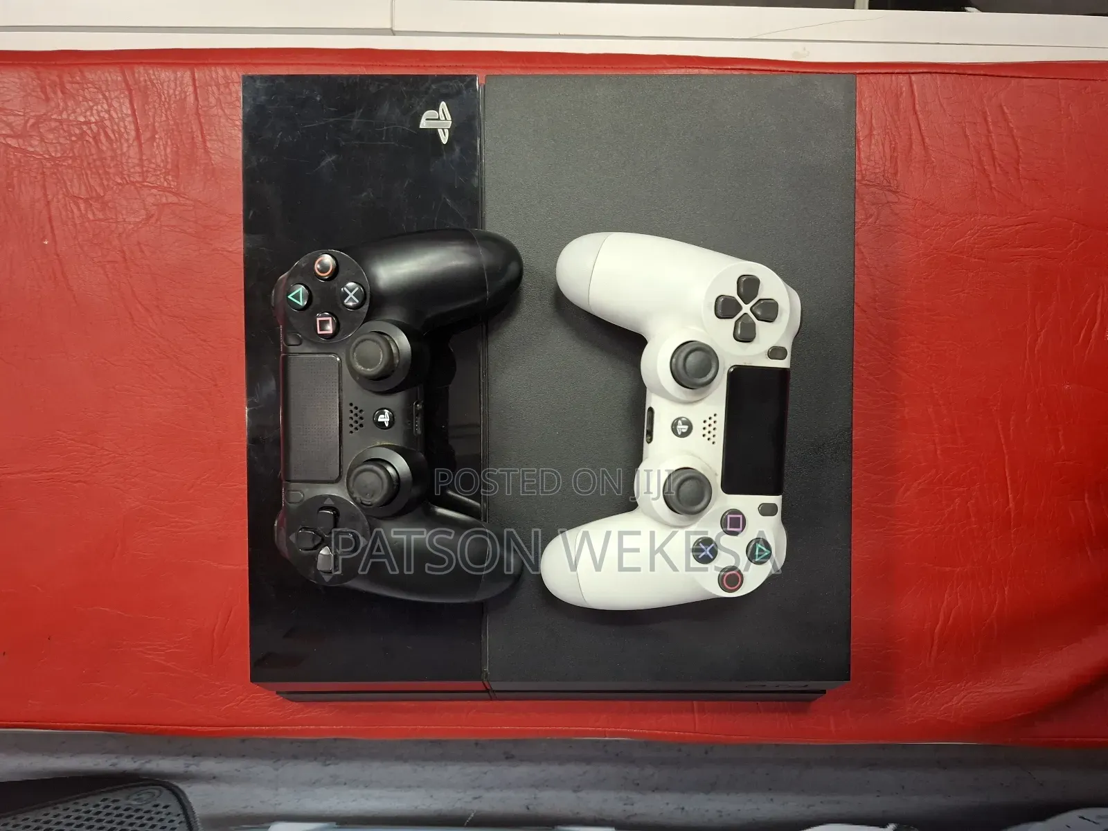 Sony Playstation 4 Standard Edition Chipped