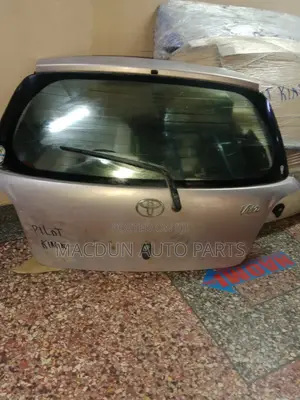Toyota Vitz Tail Gate/ Boot