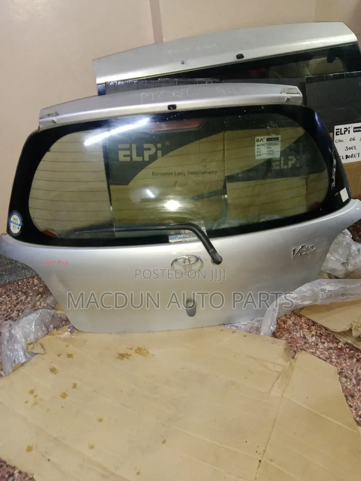 Toyota Vitz Tail Gate/ Boot