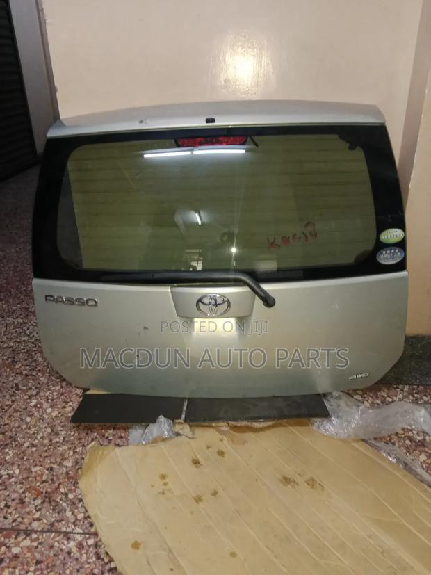 Toyota Passo Tailgate/Boot