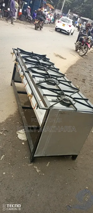 Commercial Closed Four Burner Gas Grill Jikos