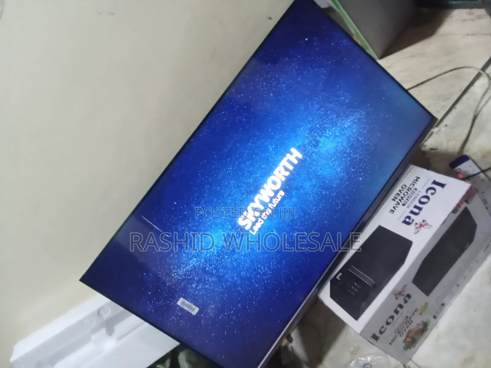 Tv Skyworth Smart Flameless (43 Inch)