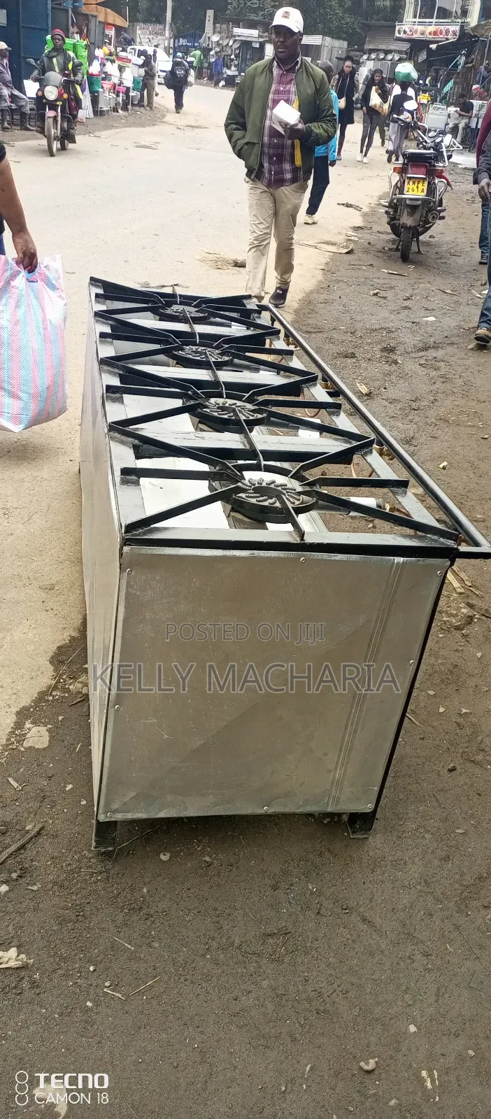 Closed Four Burner Gas Grill Jikos