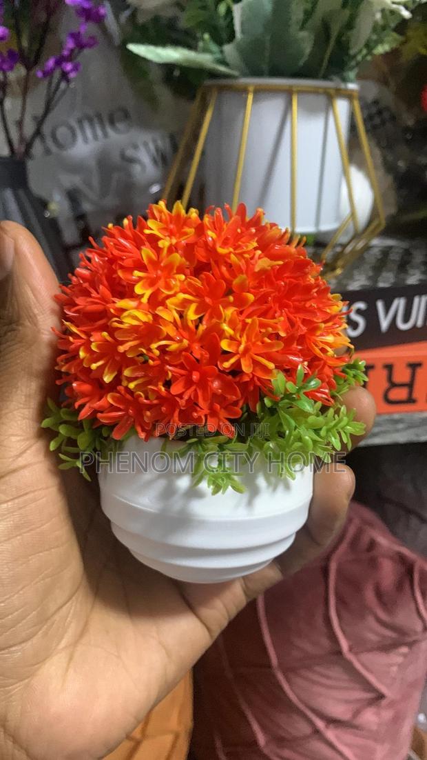 Small Decor Flowers Available