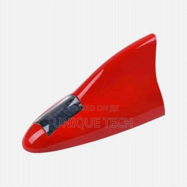 Advanced Solar Shark Fin Roof Antenna/ Aerial - thumbnail 2