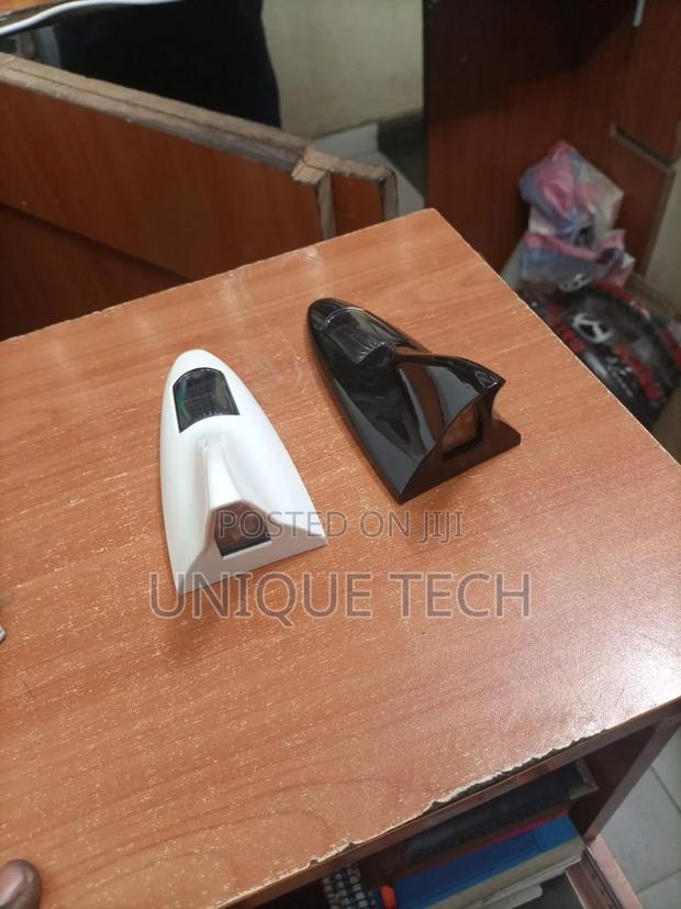 Solar _ Powered Auto Antenna/ Aerial - main view