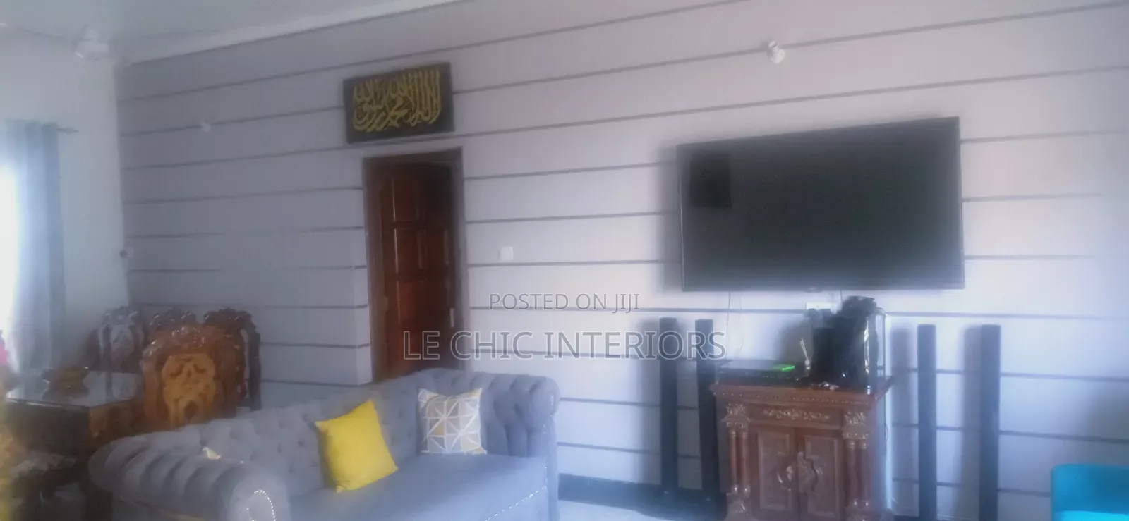 Wallpaper and Mural Installation and Tv Mounting