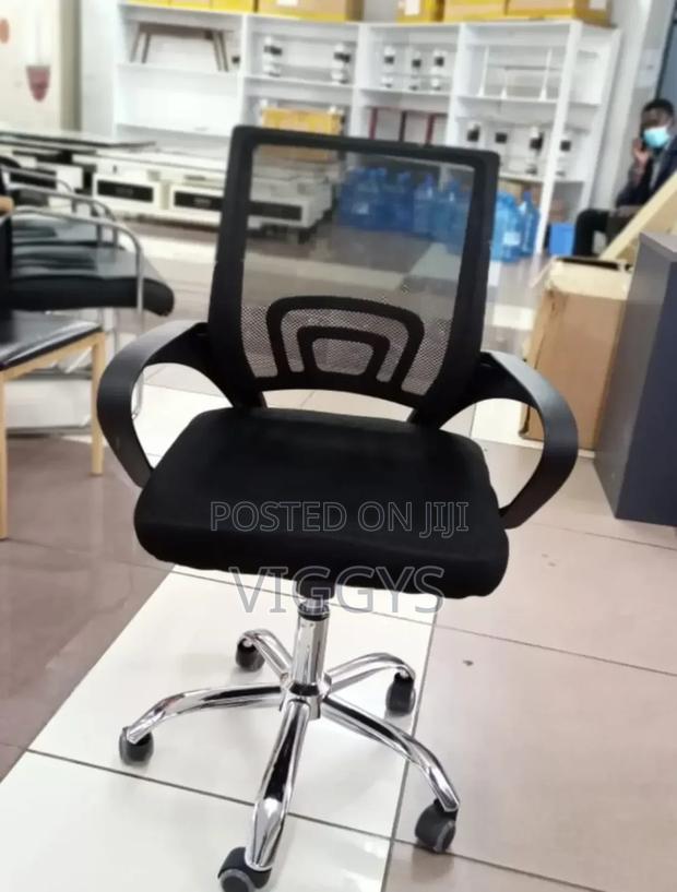 Brand New Assembled Executive Office Chair/Luxexec/Tive