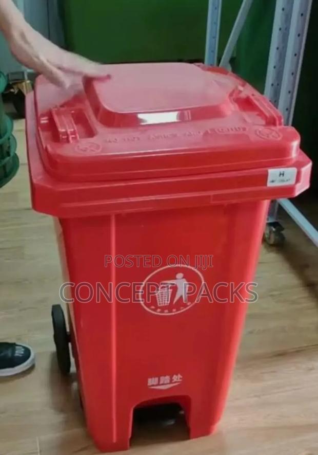 120 Litres 2 Wheel Red Pedal Bin. - main view