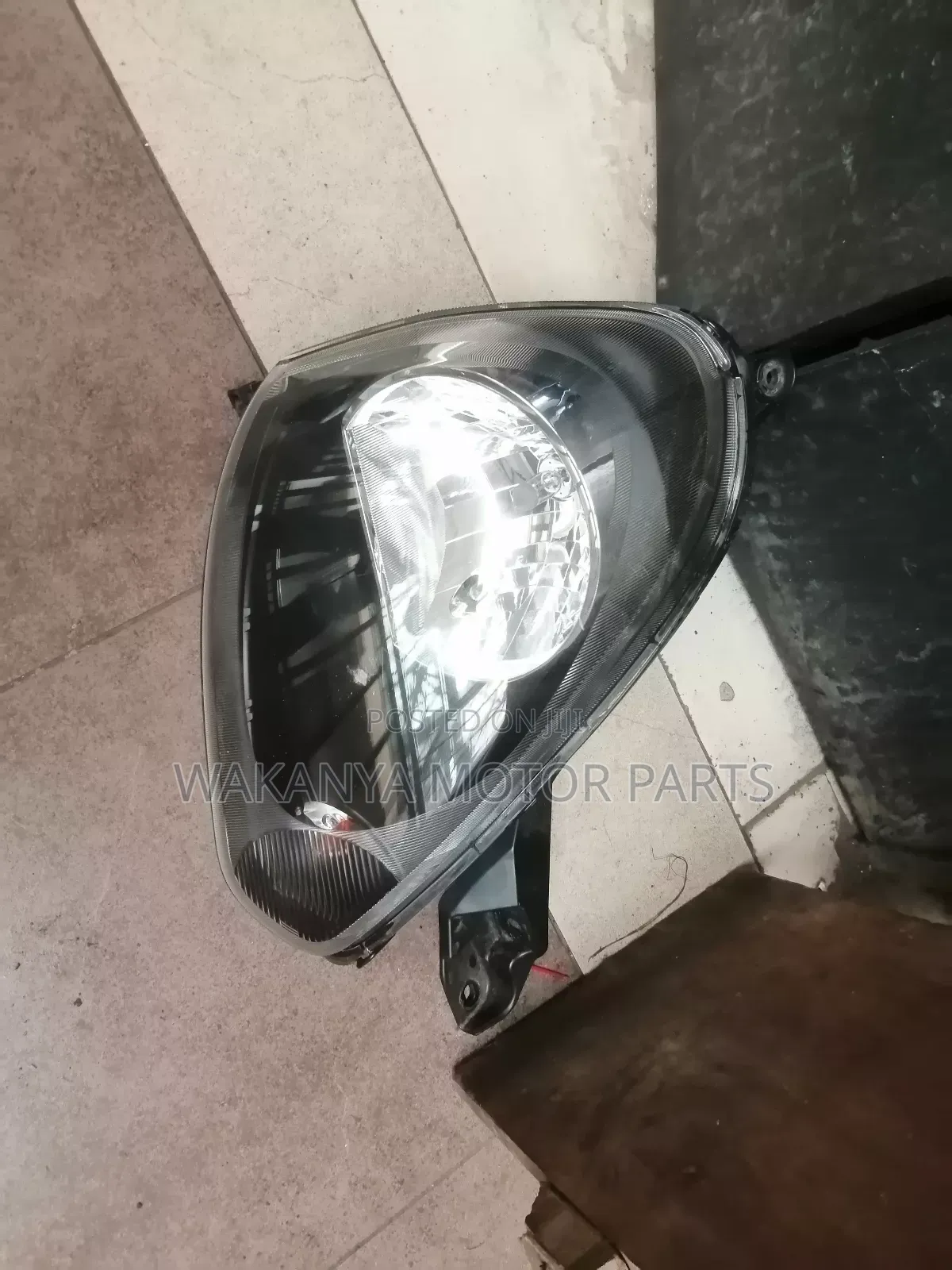 Daihatsu Mira New Shape Headlamps, Model 2012/2015, Ex Japan