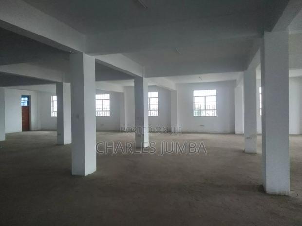 Warehouse to Let - thumbnail 4