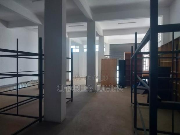 Warehouse to Let - thumbnail 7