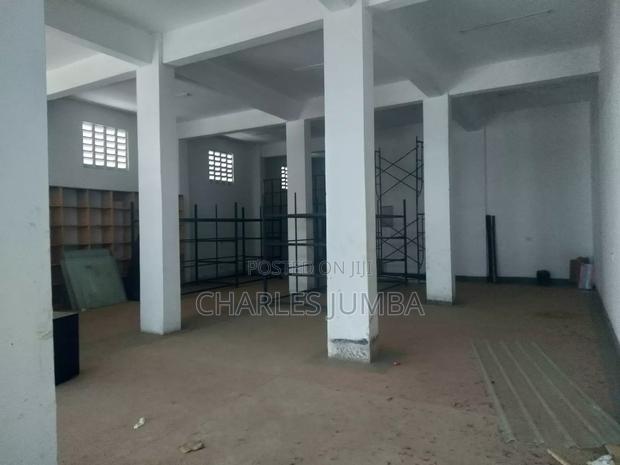 Warehouse to Let - thumbnail 8