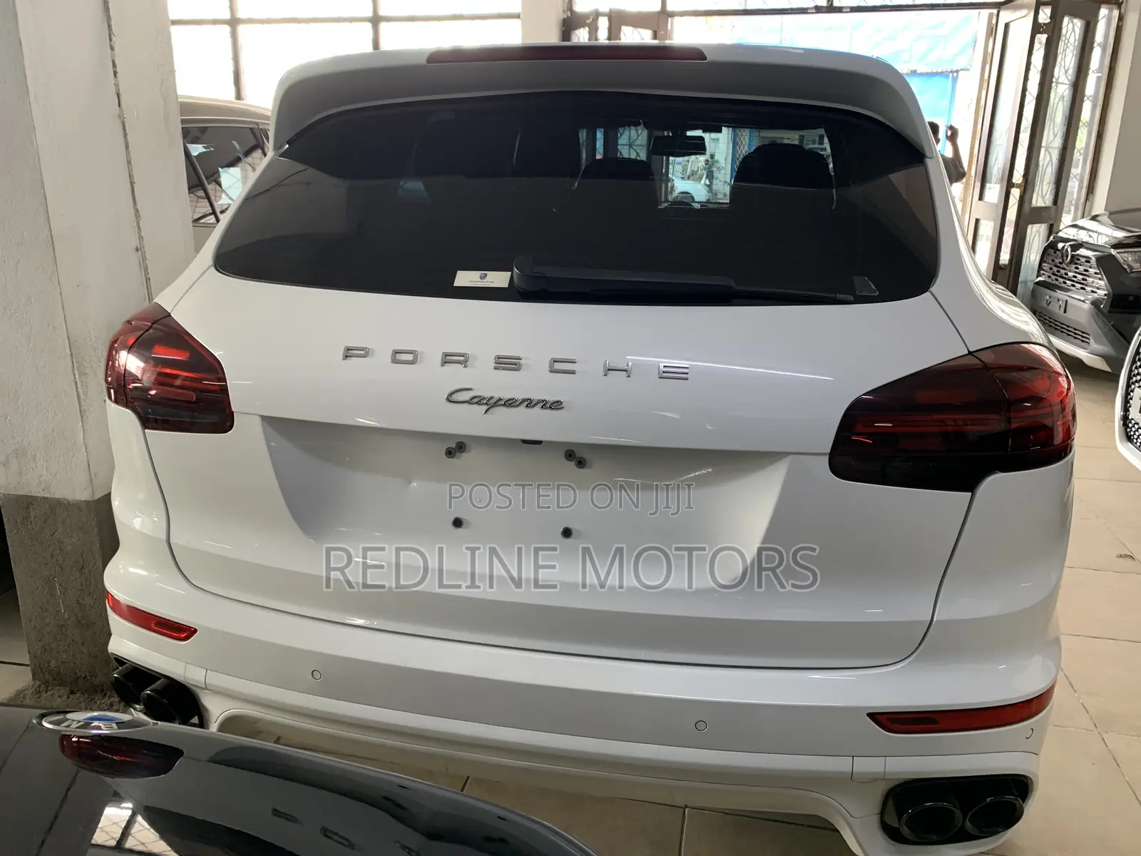 Porsche Cayenne Base AWD 2017 Off white