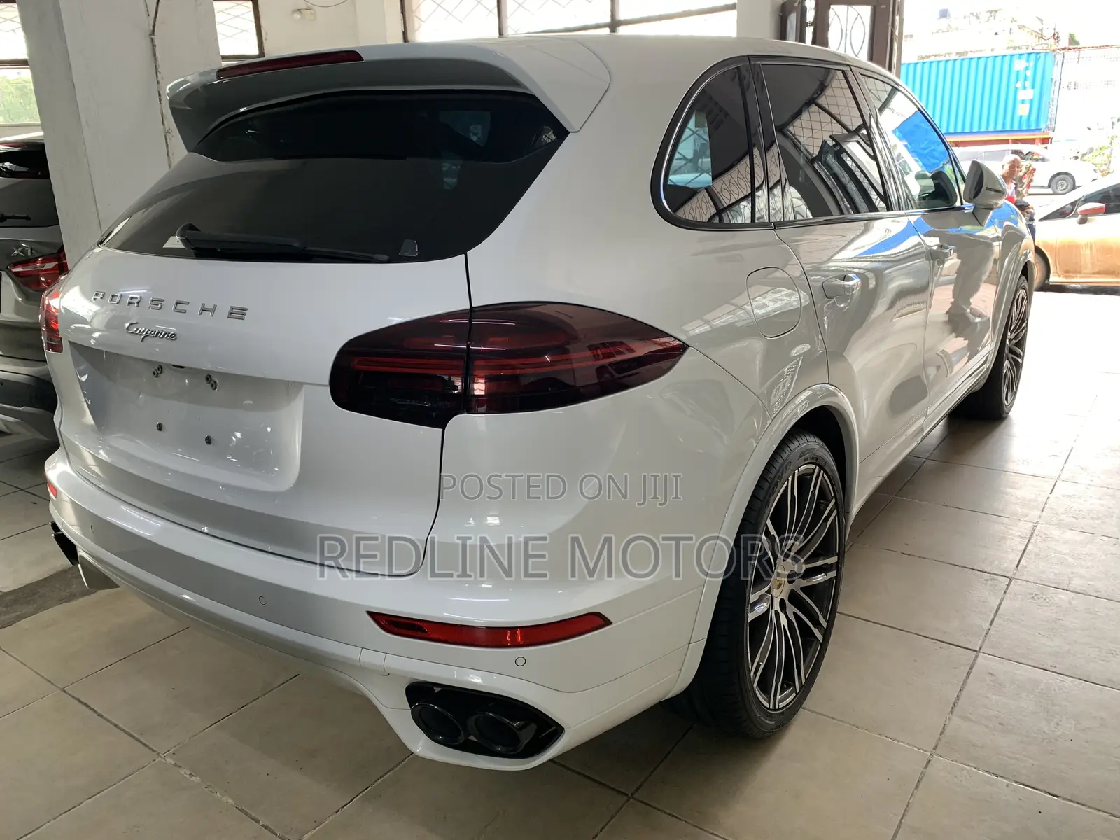 Porsche Cayenne Base AWD 2017 Off white