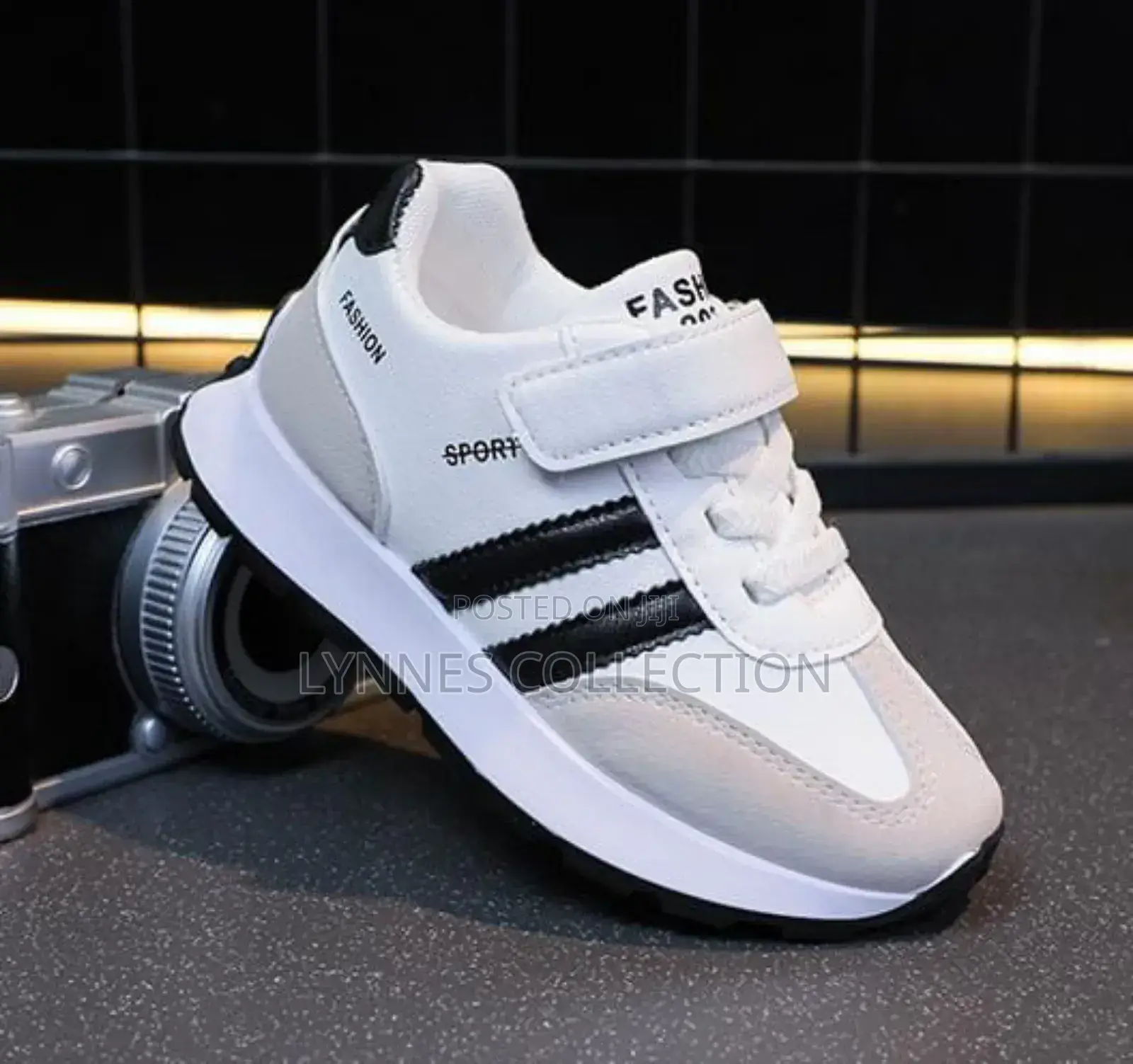 New Balance Kids Sneakers 26 to 37