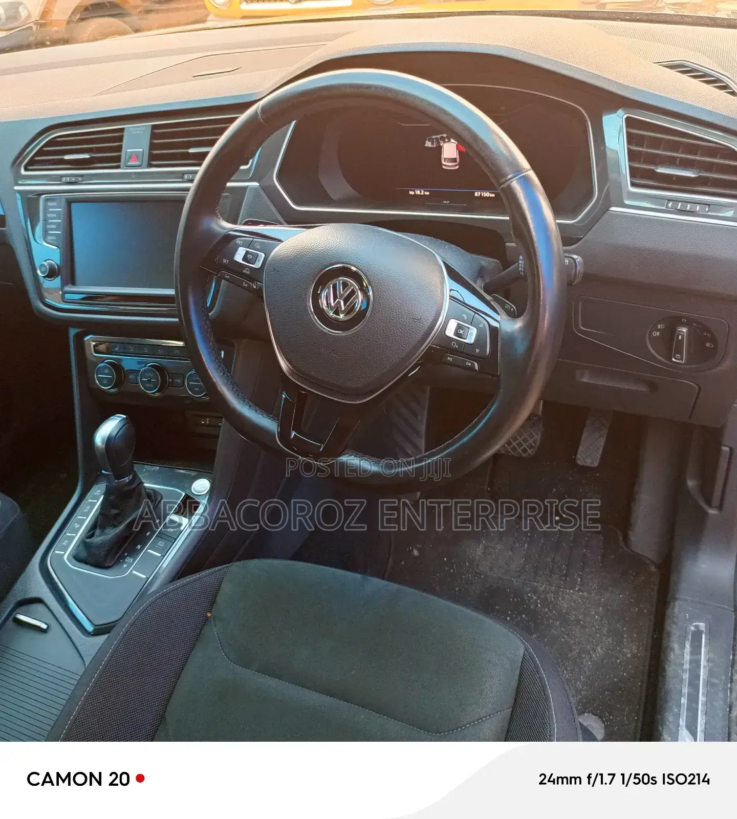 Volkswagen Tiguan 2.0T SEL FWD 2018 Black