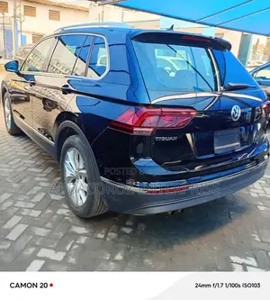 Volkswagen Tiguan 2.0T SEL FWD 2018 Black