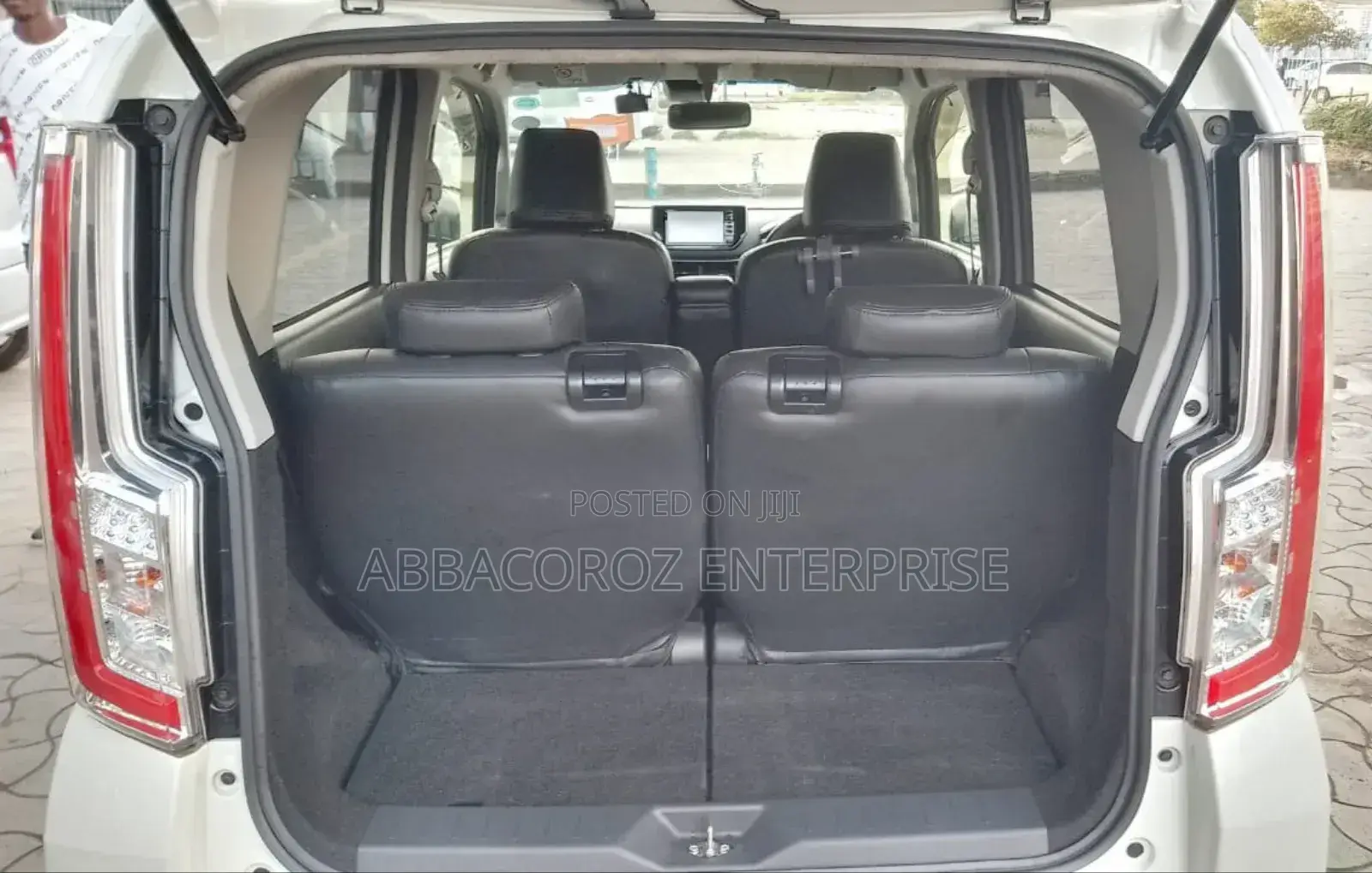 Daihatsu Move 2018 White