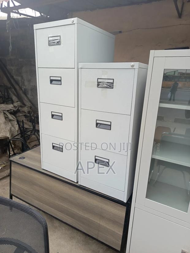 Classic Filing Cabinet - thumbnail 4