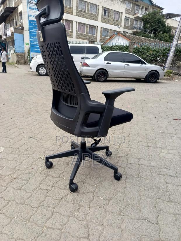 Executive Office Chair Executive Office Chair. - thumbnail 3
