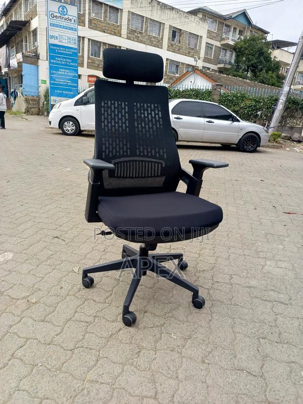 Executive Office Chair Executive Office Chair. - thumbnail 3