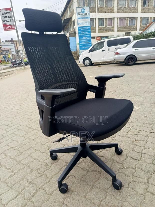 Classic Office Chair - thumbnail 3