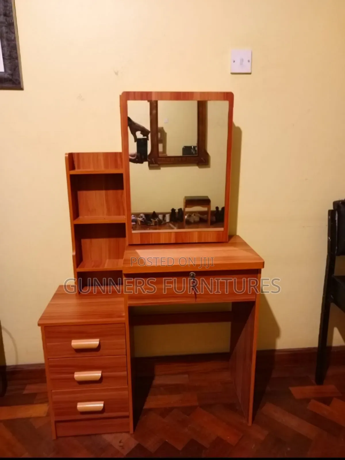 Classic Dressing Table