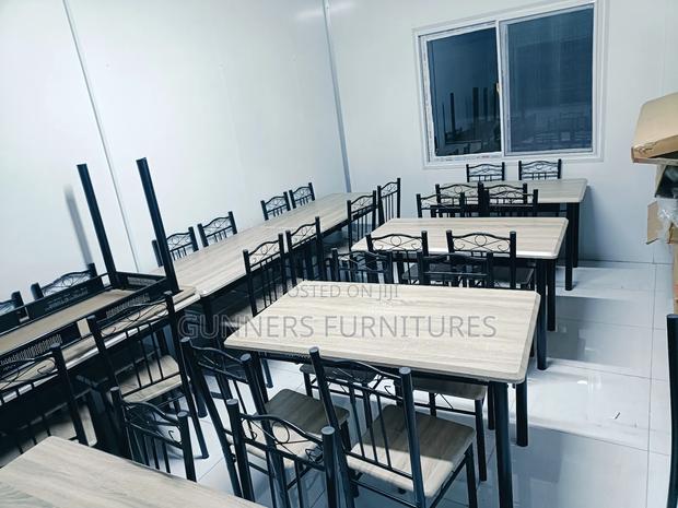 Strong Dining Table. - thumbnail 3
