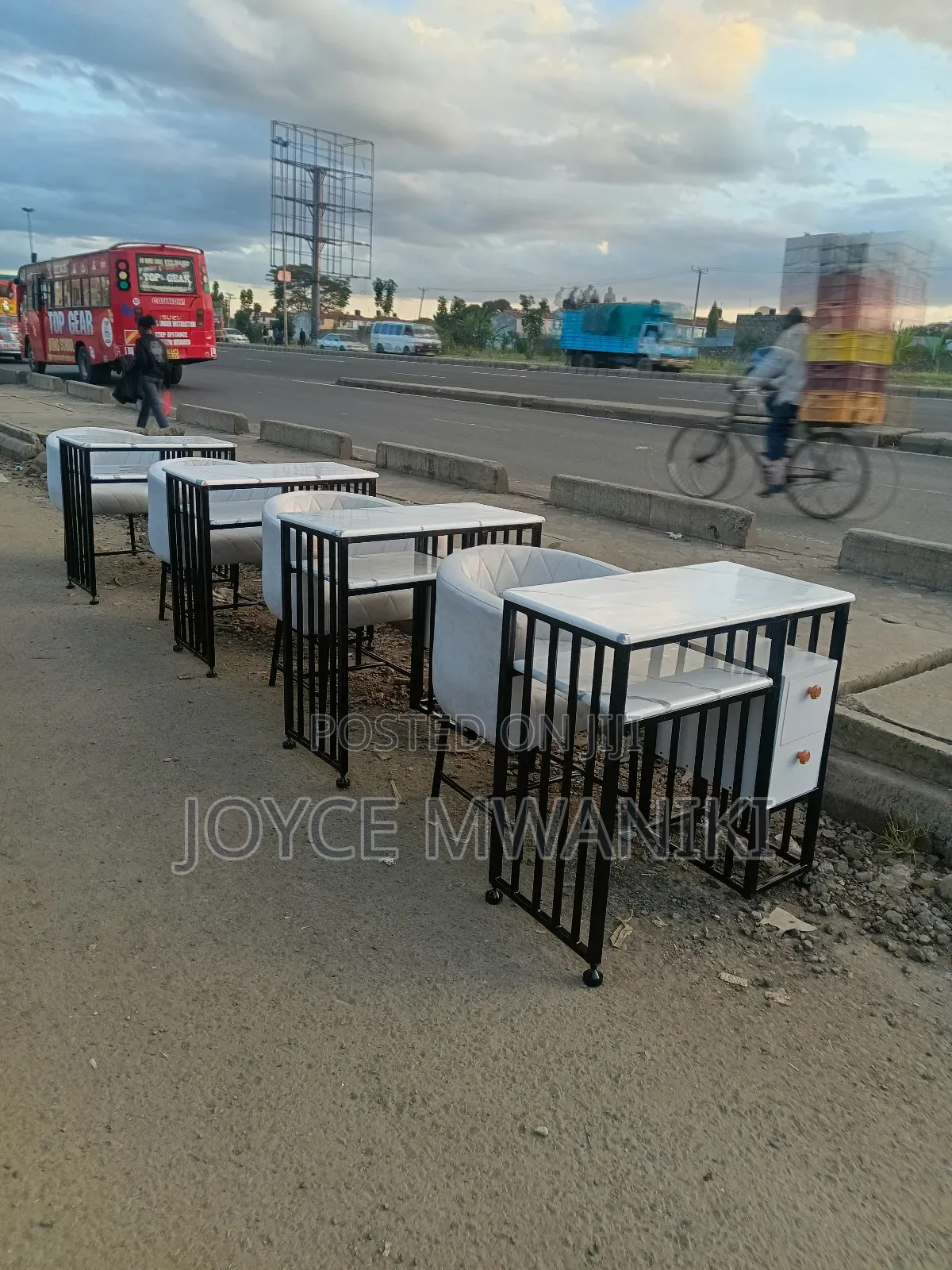Manicure Sets, Black, White and Marble Table 