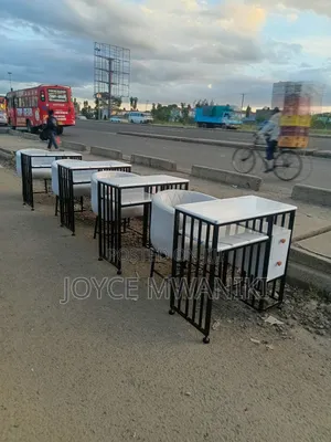 Manicure Sets, Black, White and Marble Table 