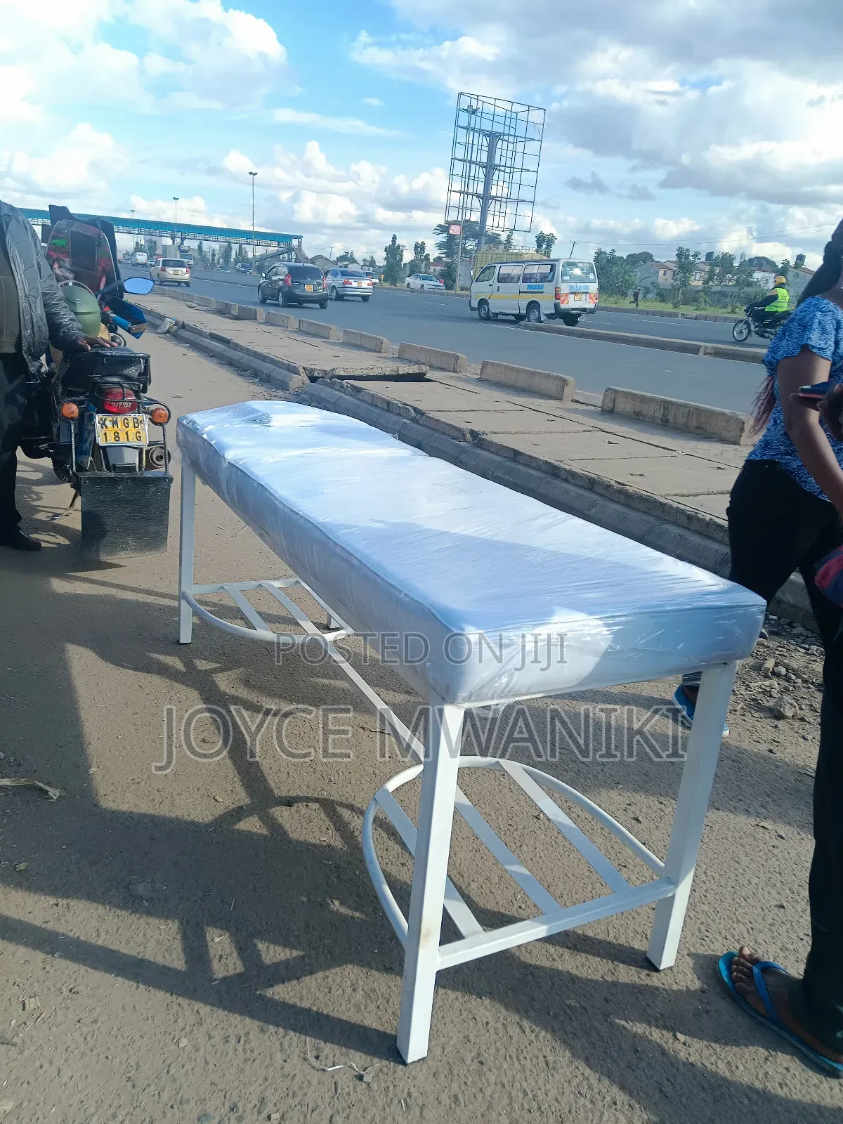 Massage Bed, White Big Size