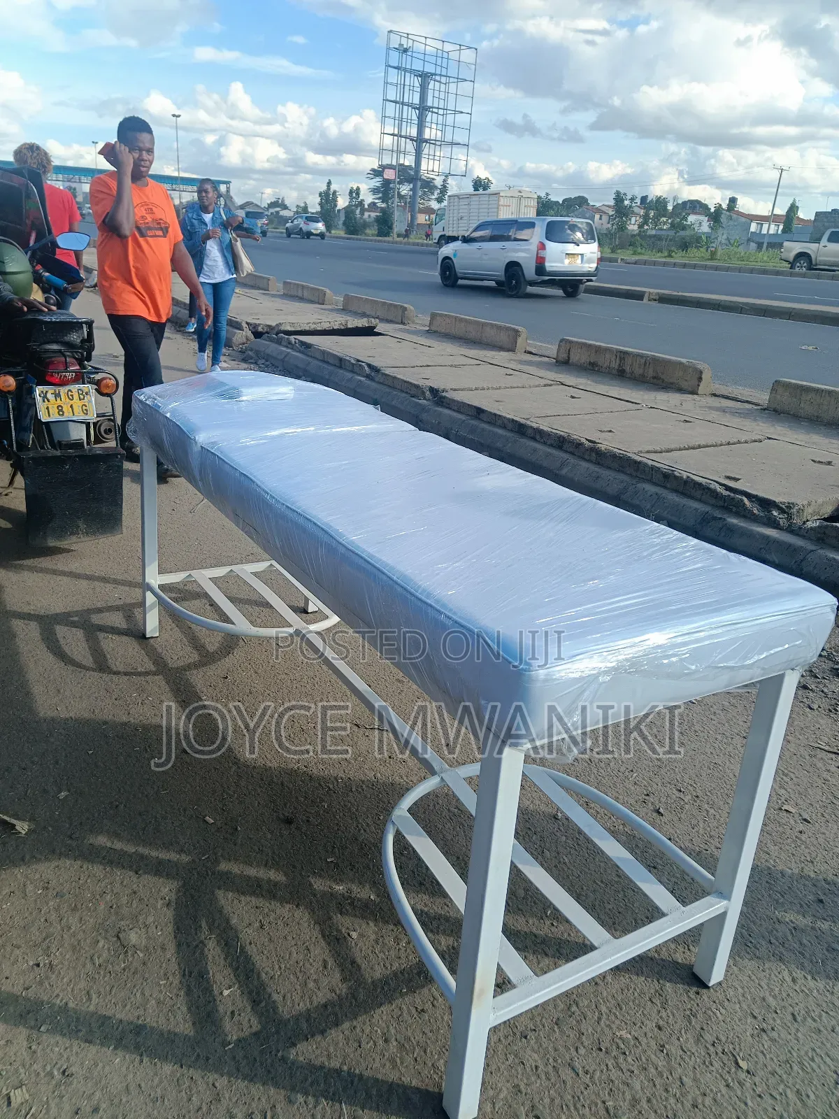 Massage Bed, White Big Size