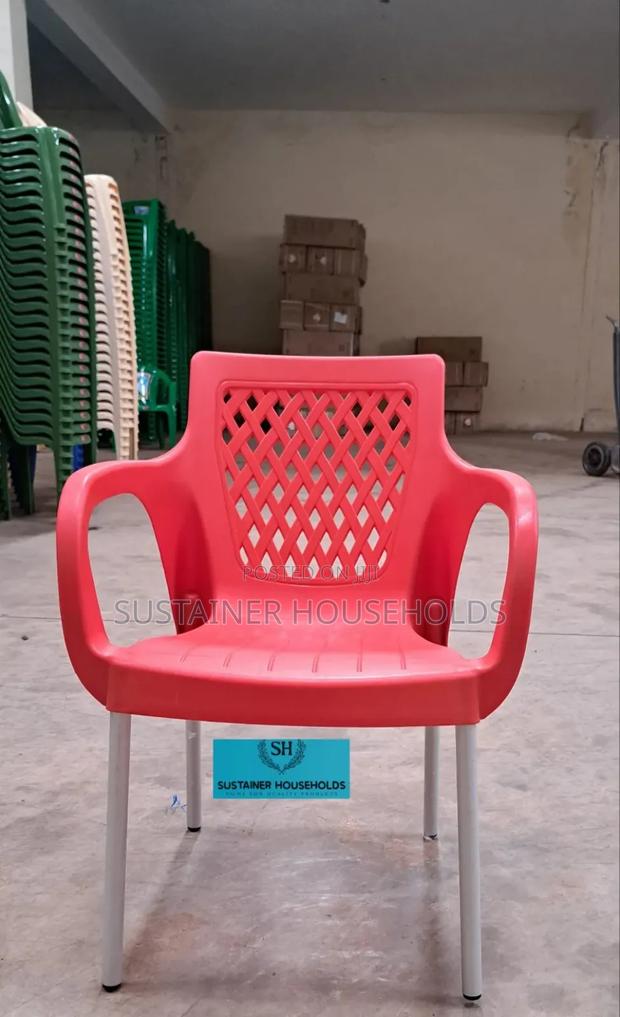 Hotel Plastic Chairs With Metallic Silver Legs - main view