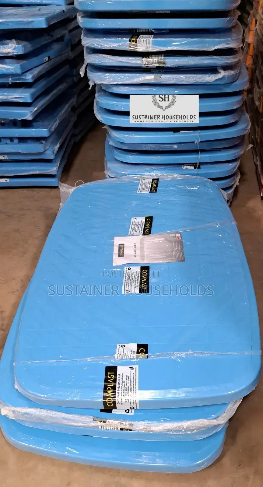 Sustainer Blue Plastic Table