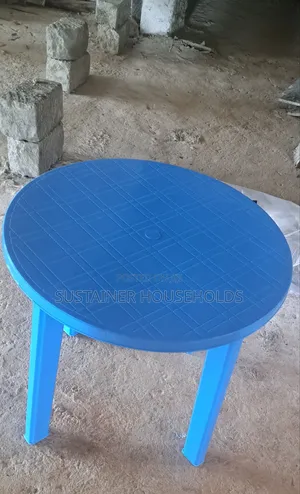 Quality And Durable Round Plastic Table