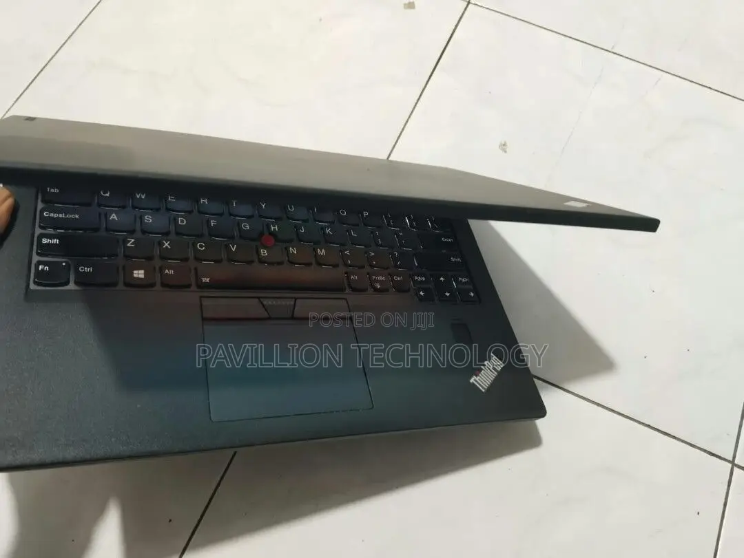 Laptop Lenovo ThinkPad X270 8GB Intel Core i7 SSD 256GB