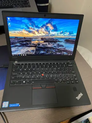 Laptop Lenovo ThinkPad X270 8GB Intel Core i7 SSD 256GB
