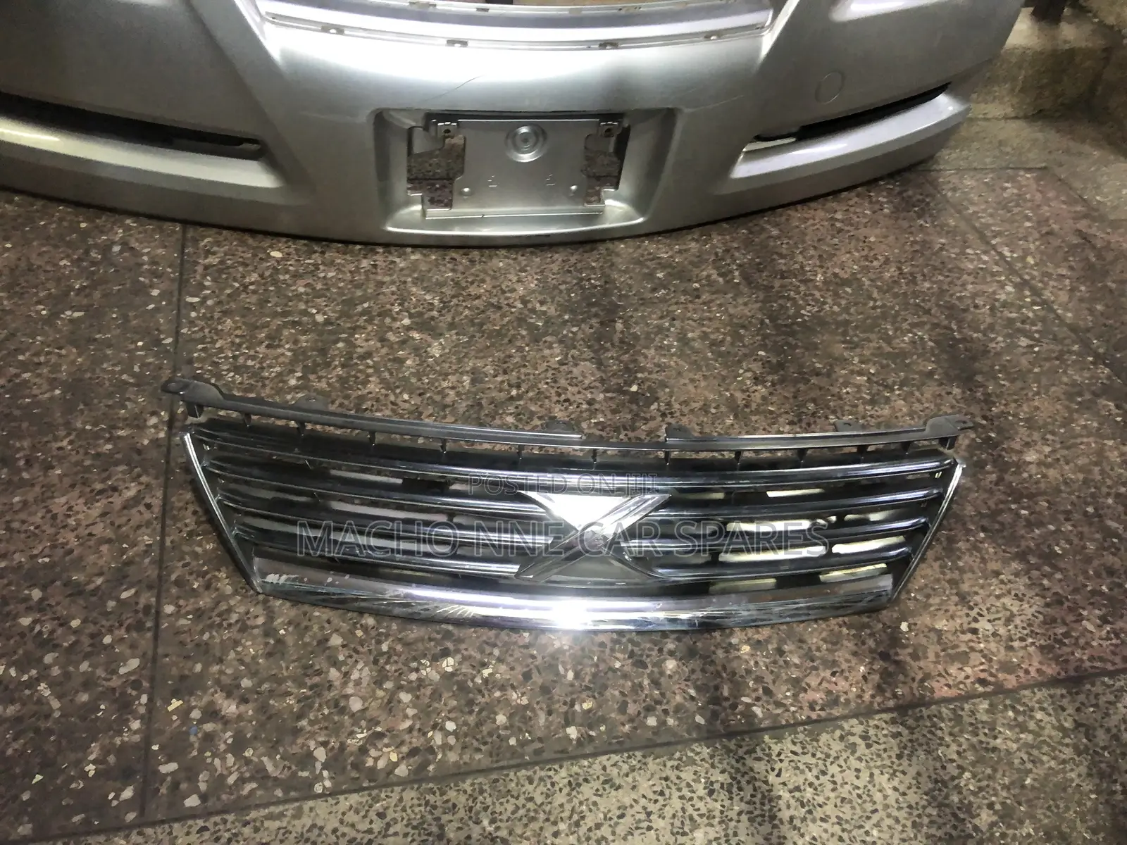 Toyota Mark X 2005 Grill