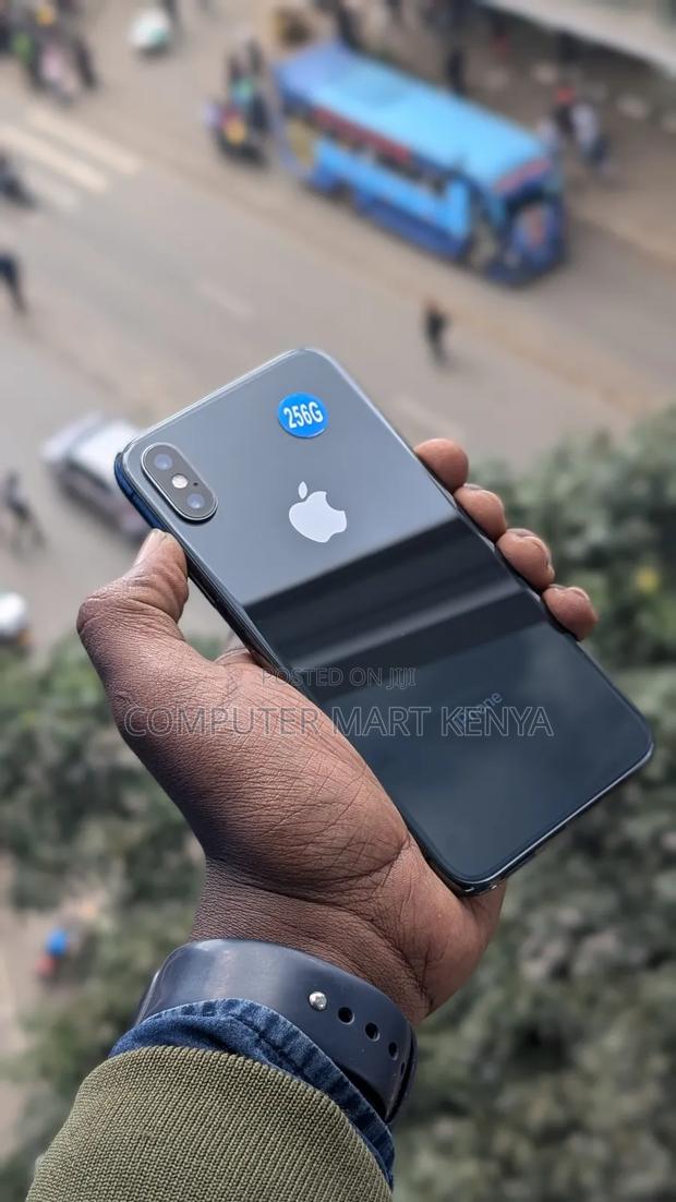 Apple iPhone X 256 GB Black - thumbnail 4
