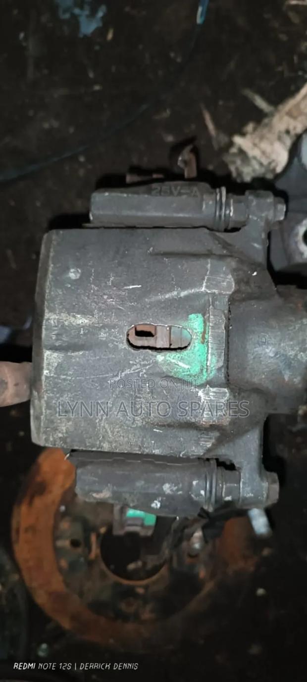 Toyota Premio Front Caliper