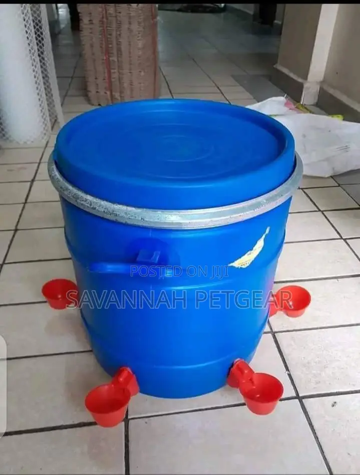 Automatic Poultry Cup Drinkers -6 PCS Fixed on 40l Tank