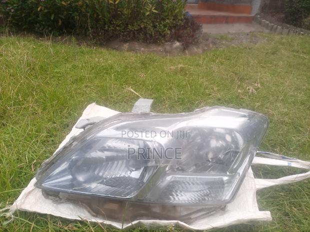 Toyota Premio 260, Left Side Xenon Headlamps Ex-Japan. - thumbnail 3