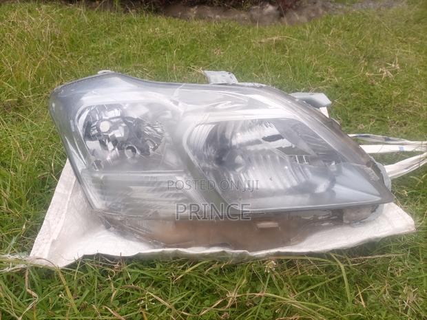 Toyota Premio 260, Left Side Xenon Headlamps Ex-Japan. - thumbnail 4