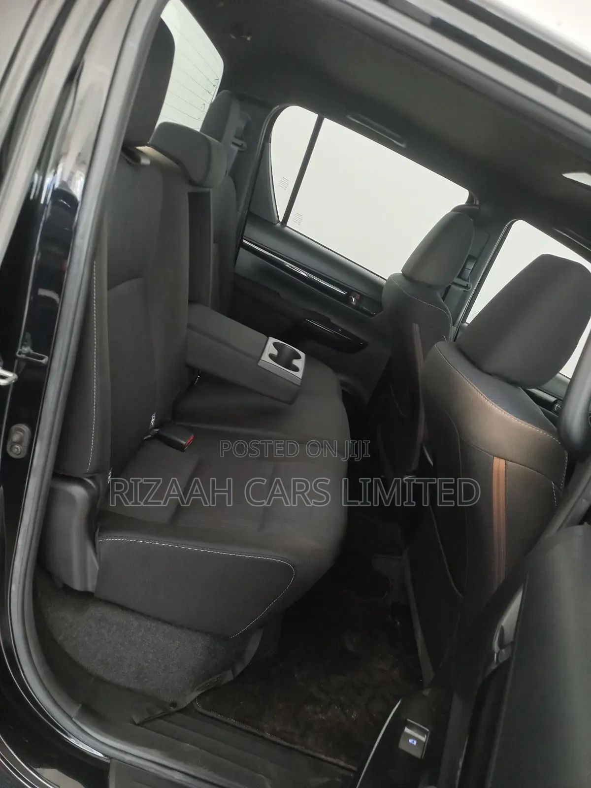 Toyota Hilux 2019 Black