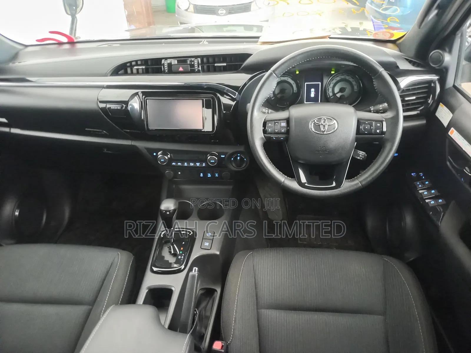 Toyota Hilux 2019 Black