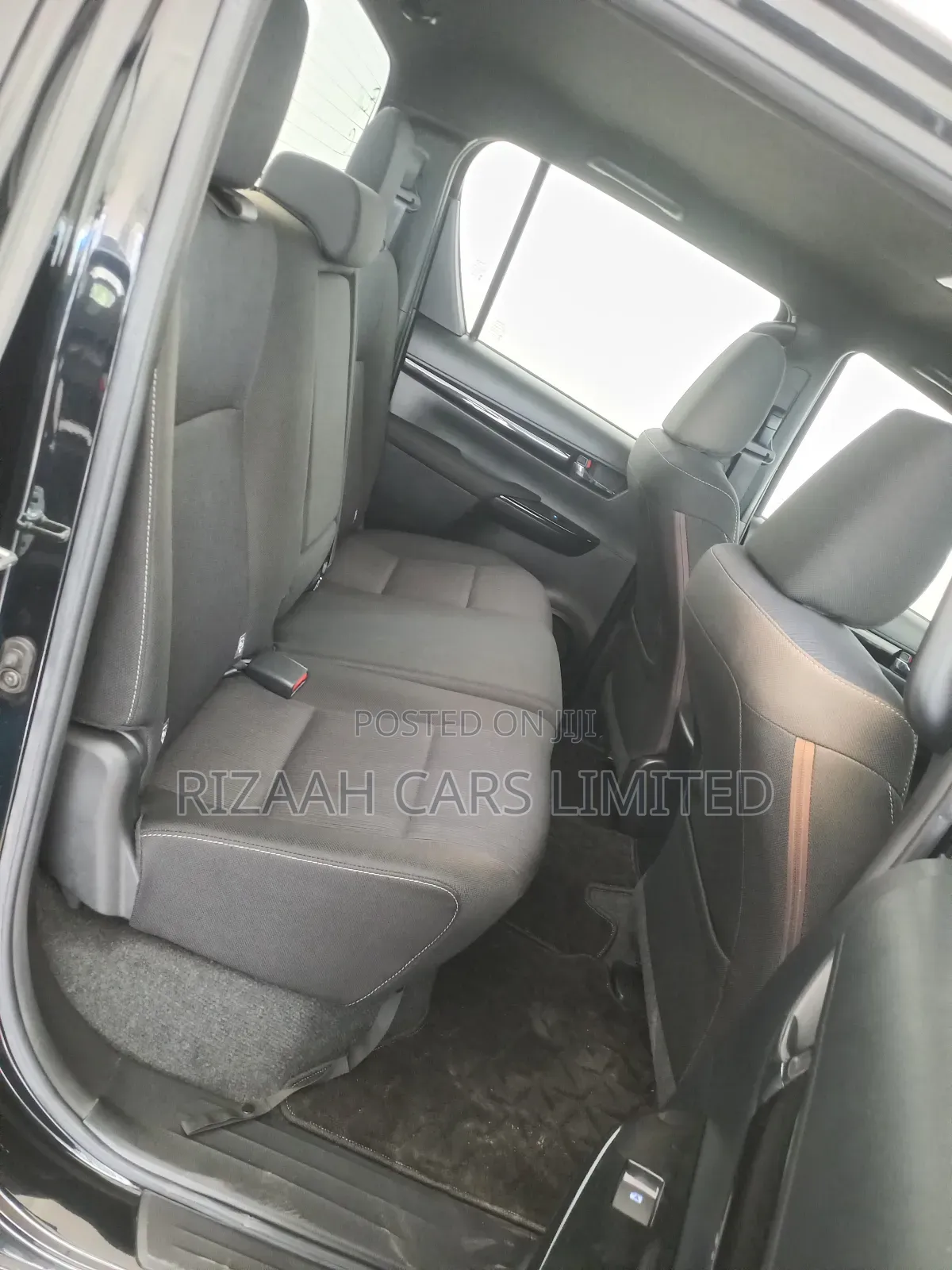 Toyota Hilux 2019 Black